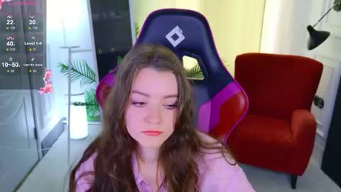 Snapshot of holly_kittenss chatting on 07.28.26 Lana online show from 07.28.26