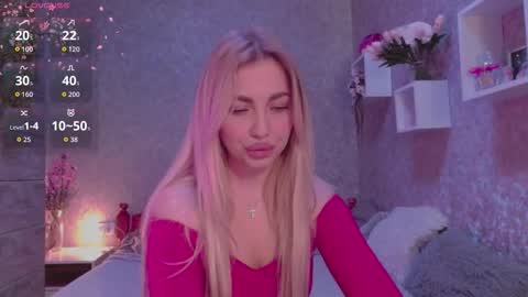 holly_molly8 online show from 10.07.25