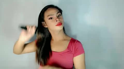 Snapshot of holly_sugar20 chatting on 04.12.26 Mika Duhay Velat online show from 04.12.26