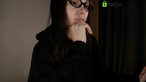 hollyextra online show from 02.20.26