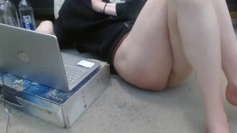 Holly Hawkes online show from 02.27.25