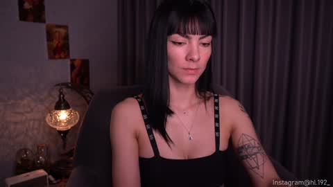 Holly Linder online show from 01.22.25