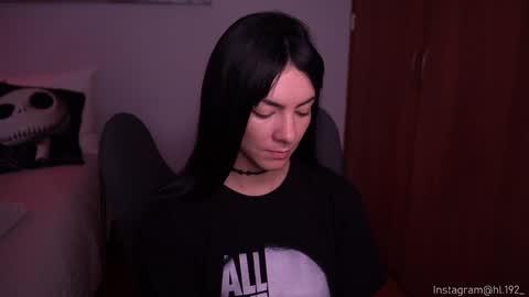 Holly Linder online show from 01.30.25