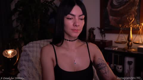 Holly Linder online show from 02.02.25