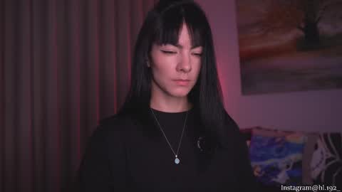 Holly Linder online show from 02.27.25