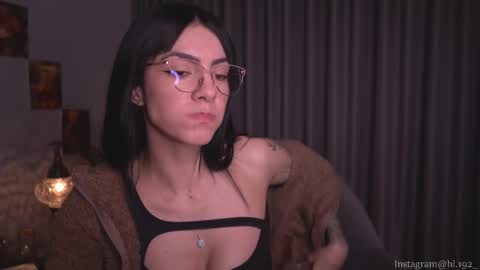 Holly Linder online show from 03.05.25