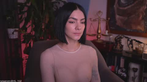 Snapshot of hollylinder_ chatting on 07.19.26 Holly Linder online show from 07.19.26