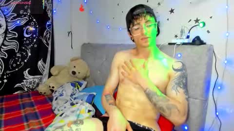 Snapshot of hollypurple chatting on 02.12.26 Hades and Persefone online show from 02.12.26