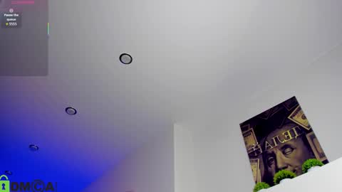 Holly online show from 11.02.25