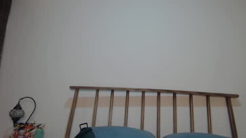 hollyshit_ online show from 03.12.25