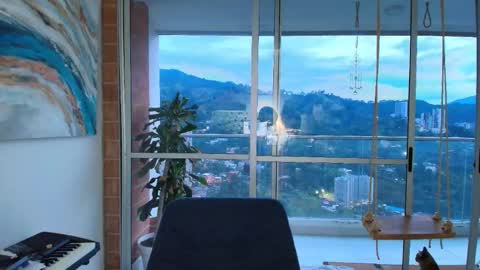 hollyshit_ online show from 03.23.26