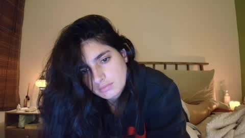 hollyshit_ online show from 04.16.26