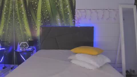 HollyTaillor online show from 03.29.26