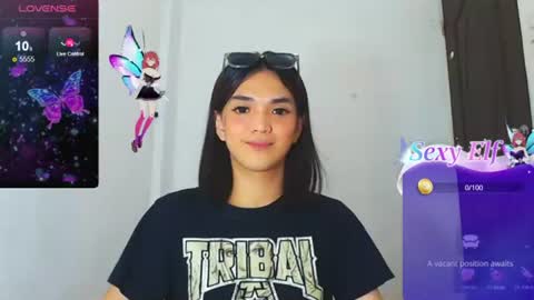 Snapshot of hollywoodbitch chatting on 06.08.26 Isabella Marie online show from 06.08.26