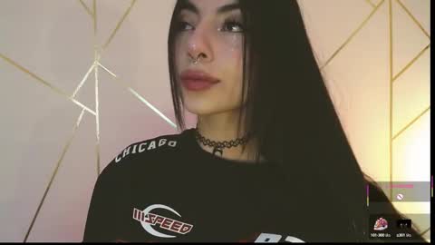 Snapshot of hollyxx_ chatting on 02.21.25 holly online show from 02.21.25