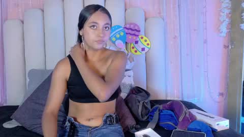 Snapshot of hollyyqueen_ chatting on 04.24.26 Hollyy online show from 04.24.26