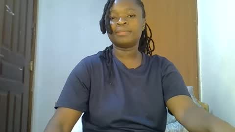 Snapshot of holy_ebony chatting on 05.15.26 holy_ebony online show from 05.15.26