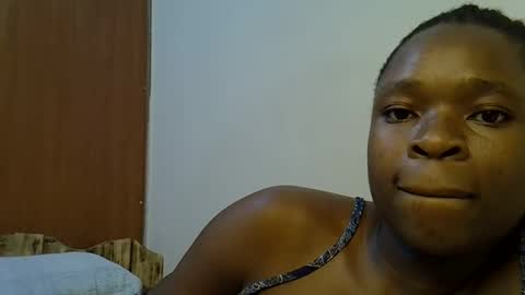 Snapshot of holy_ebony chatting on 05.25.26 holy_ebony online show from 05.25.26
