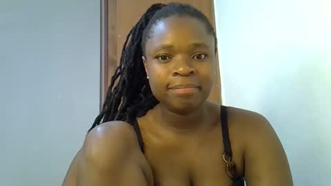 Snapshot of holy_ebony chatting on 05.26.26 holy_ebony online show from 05.26.26