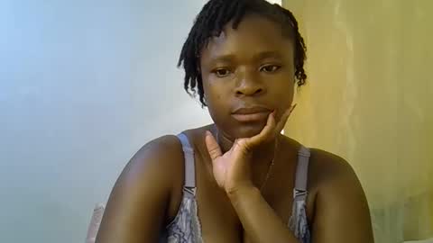 Snapshot of holy_ebony chatting on 06.05.26 holy_ebony online show from 06.05.26