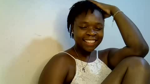 Snapshot of holy_ebony chatting on 06.15.26 holy_ebony online show from 06.15.26