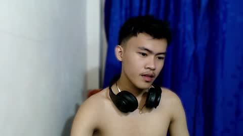 Snapshot of holy_fucker21 chatting on 10.01.25 Jayjay online show from 10.01.25