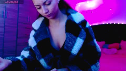 Juli online show from 11.10.25