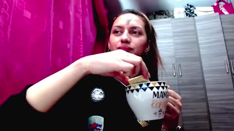 Juli online show from 02.19.26