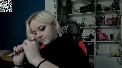 holy_mistresss online show from 12.02.25