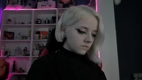 holy_mistresss online show from 04.10.26