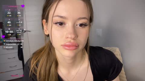 Snapshot of holybabe342 chatting on 12.20.24 Vio online show from 12.20.24