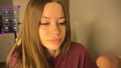 Snapshot of holybabe342 chatting on 01.13.25 Vio online show from 01.13.25