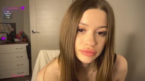 Snapshot of holybabe342 chatting on 01.15.25 Vio online show from 01.15.25