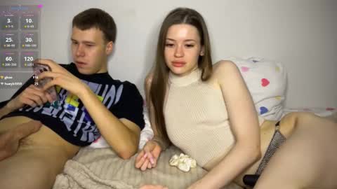 Snapshot of holybabe342 chatting on 09.14.25 Vio online show from 09.14.25