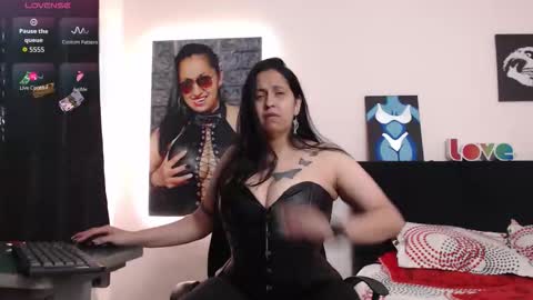 Milena online show from 10.25.25