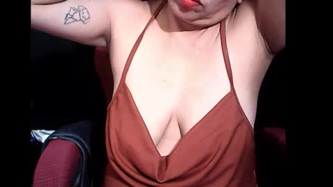 Snapshot of holygurl77 chatting on 09.16.25 cristy online show from 09.16.25