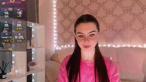 Mia online show from 11.26.25