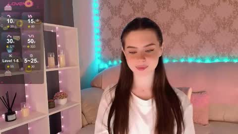 Snapshot of holymiax chatting on 05.30.26 Mia online show from 05.30.26