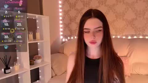Snapshot of holymiax chatting on 07.19.26 Mia online show from 07.19.26