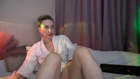 Snapshot of holyyy_fuck chatting on 04.18.26 Vicky my another account here - desperate clit online show from 04.18.26