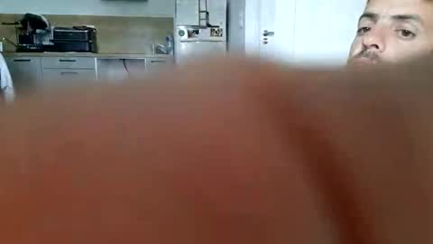 hommebi640 online show from 05.18.26
