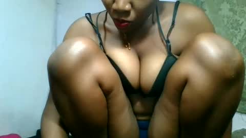 Snapshot of honeria98 chatting on 06.19.26 honeria98 online show from 06.19.26