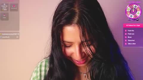 Snapshot of honey_buns_1 chatting on 03.11.25 mimi online show from 03.11.25