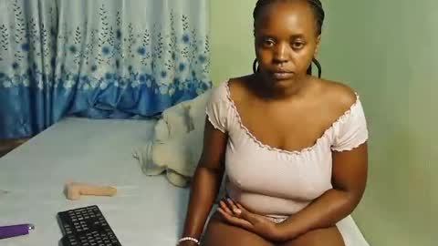 Snapshot of honey_caddy chatting on 07.03.26 honey_caddy online show from 07.03.26