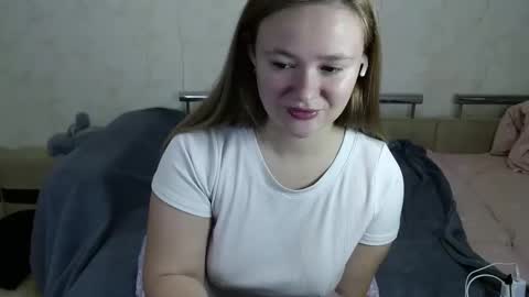 Snapshot of honey_caramelle chatting on 12.03.24 honey_caramelle online show from 12.03.24