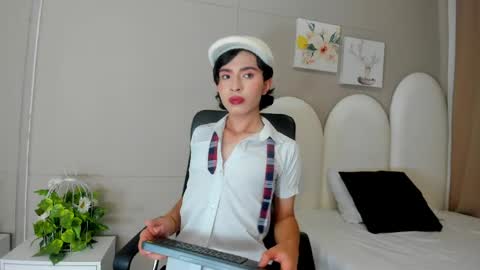 Snapshot of honey_hex_ chatting on 05.12.26 honey_hex_ online show from 05.12.26