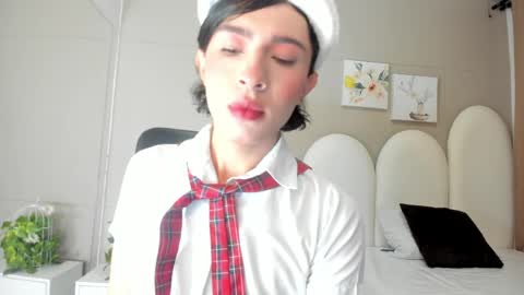 Snapshot of honey_hex_ chatting on 05.13.26 honey_hex_ online show from 05.13.26