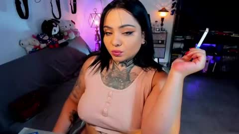 Snapshot of honey_mooon chatting on 07.22.26 Maria online show from 07.22.26