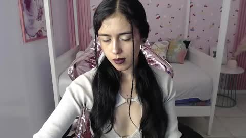 Snapshot of honey_torres_sub chatting on 12.26.24 HONEY online show from 12.26.24
