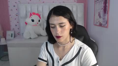 Snapshot of honey_torres_sub chatting on 01.23.25 HONEY online show from 01.23.25
